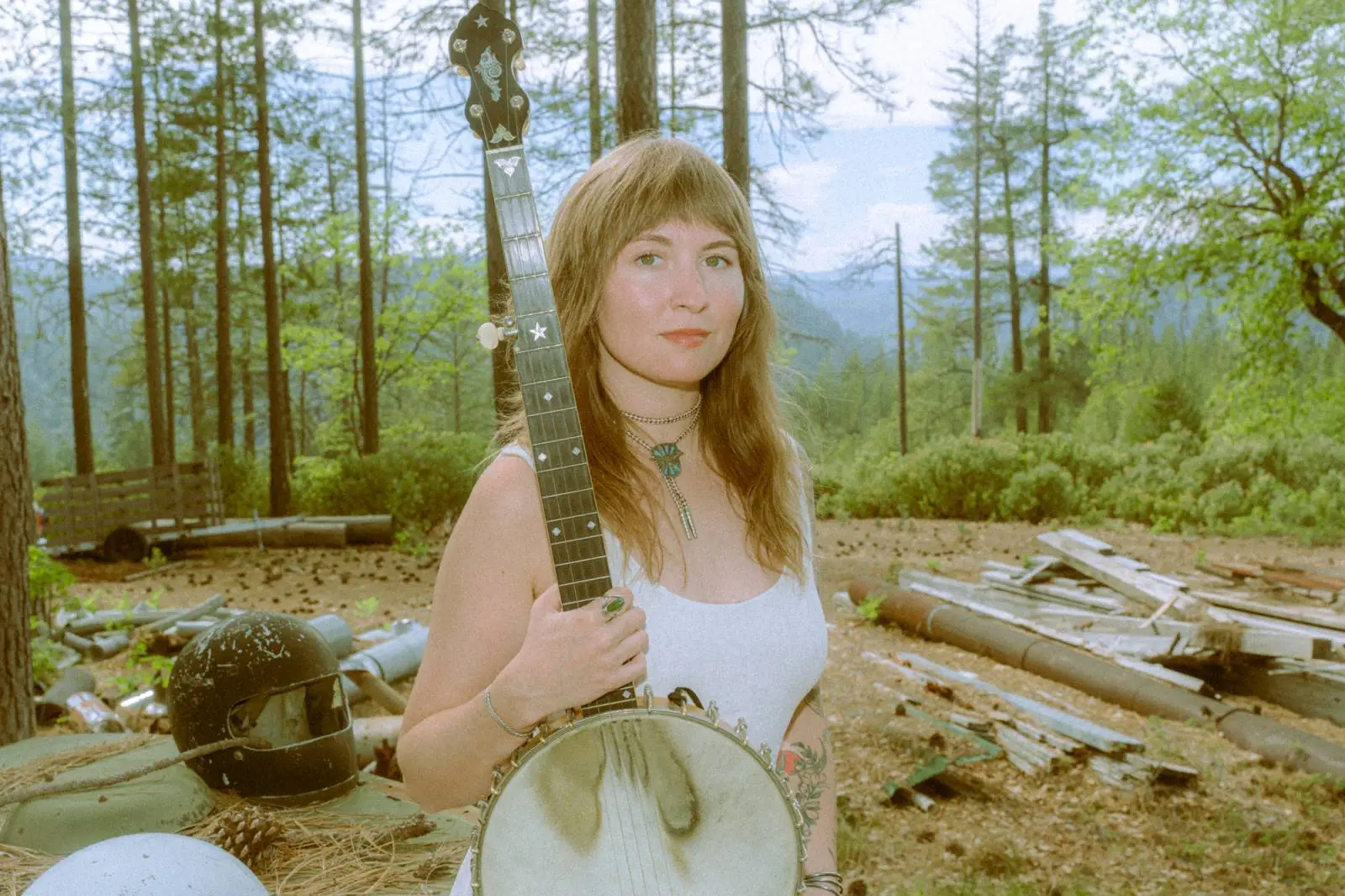 Two Runner opens up for Alela Diane in support of "Porchlight"