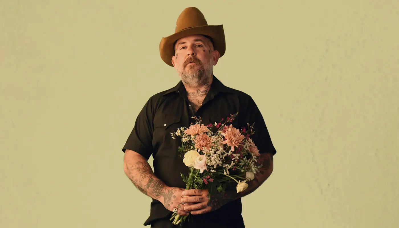 Jeremy Pinnell tours Europe in October / November with "Decades"