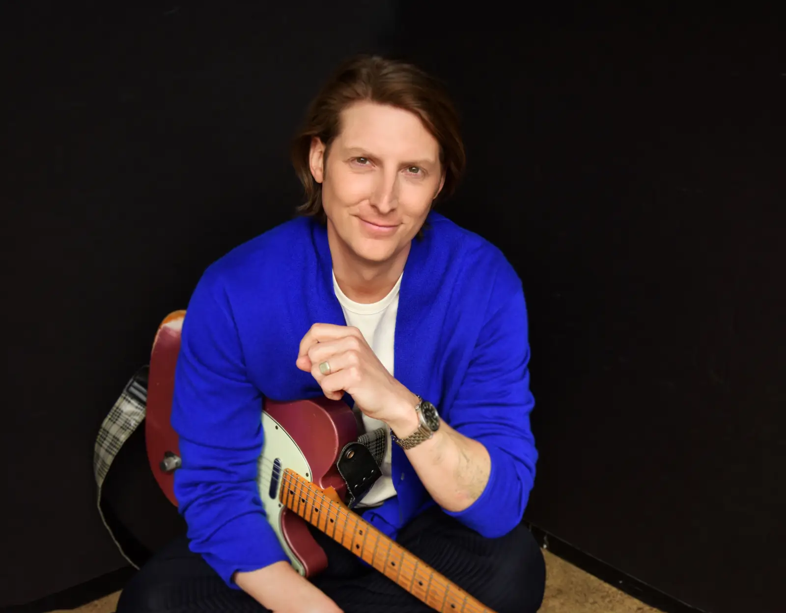 Eric Hutchinson brings "Repeating Myself" tour to Europe
