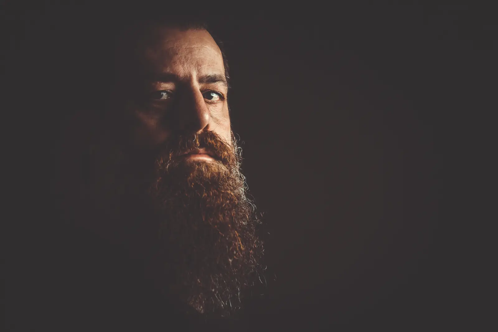 Sean Rowe returns to Europe for a tour in May 2026