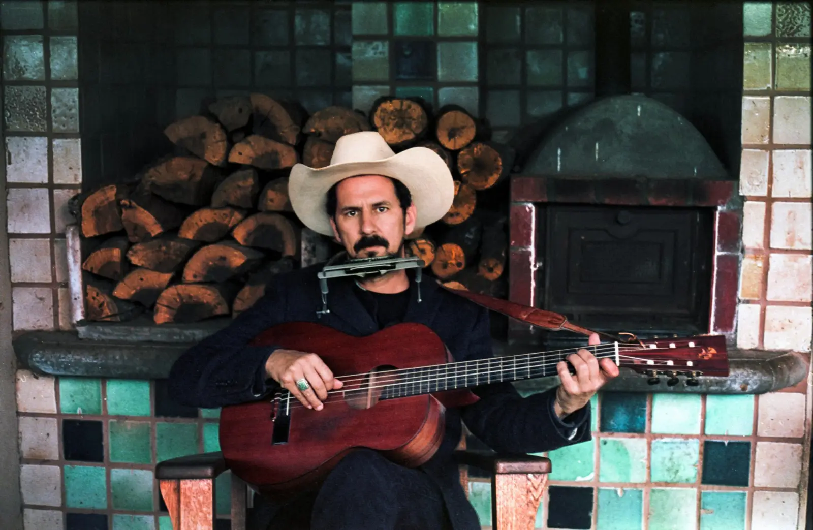 Gill Landry tours the Benelux with "Cinnamon Canyon Blues"