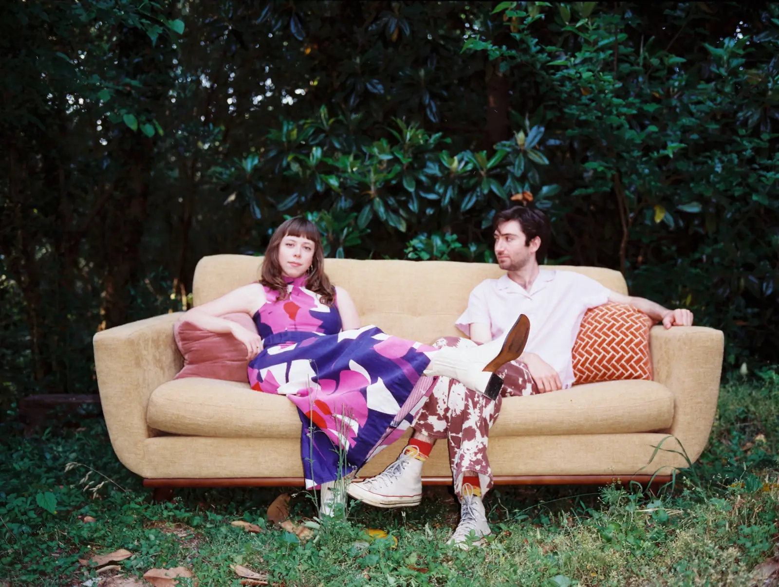 Viv & Riley confirm European tour for January 2025