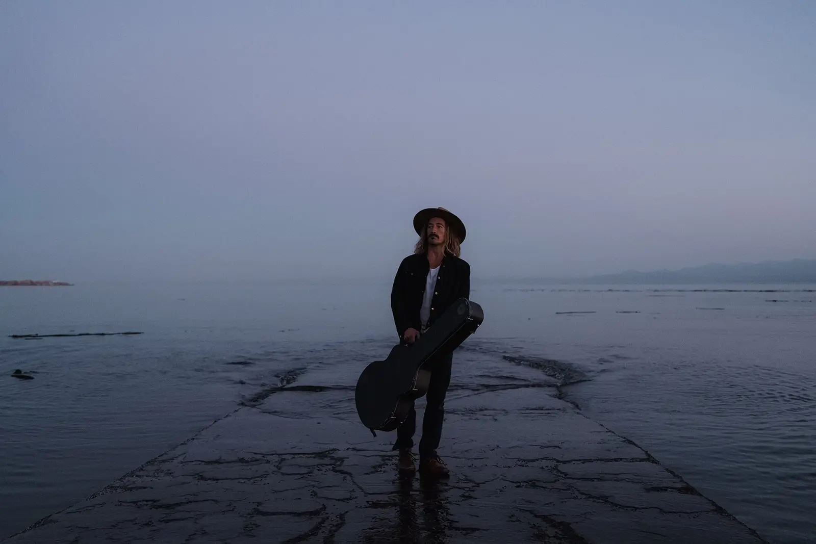 Jesse Roper back over for a series of UK dates this week