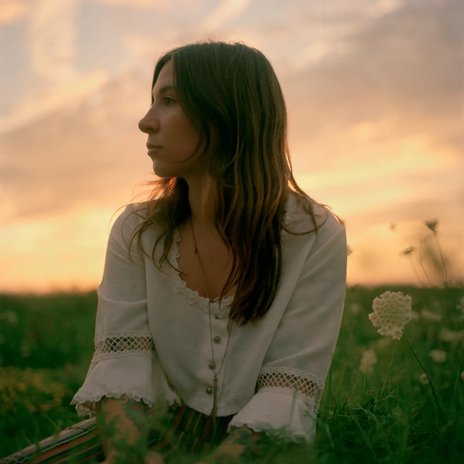 Julianna Riolino brings "All Blue" to Europe for a winter headline tour