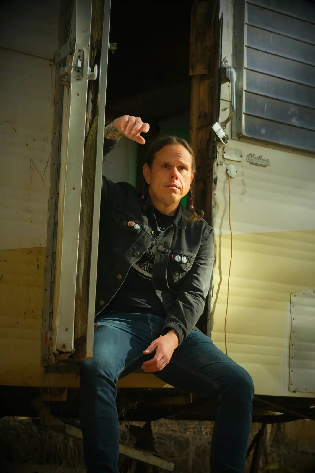 Austin Lucas over for a series of special performances starting in April