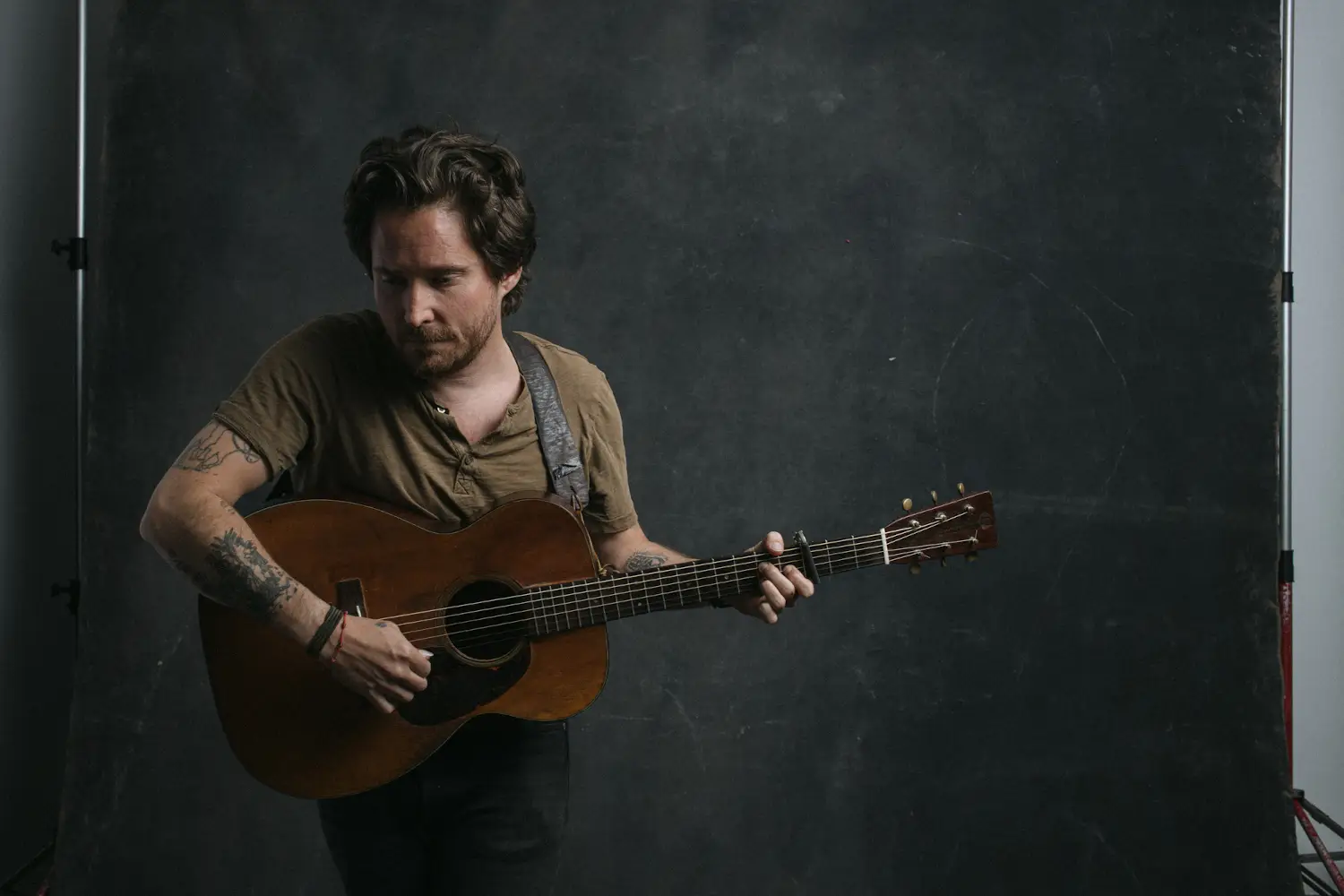 Christopher Paul Stelling is HERE and touring Europe from April until May