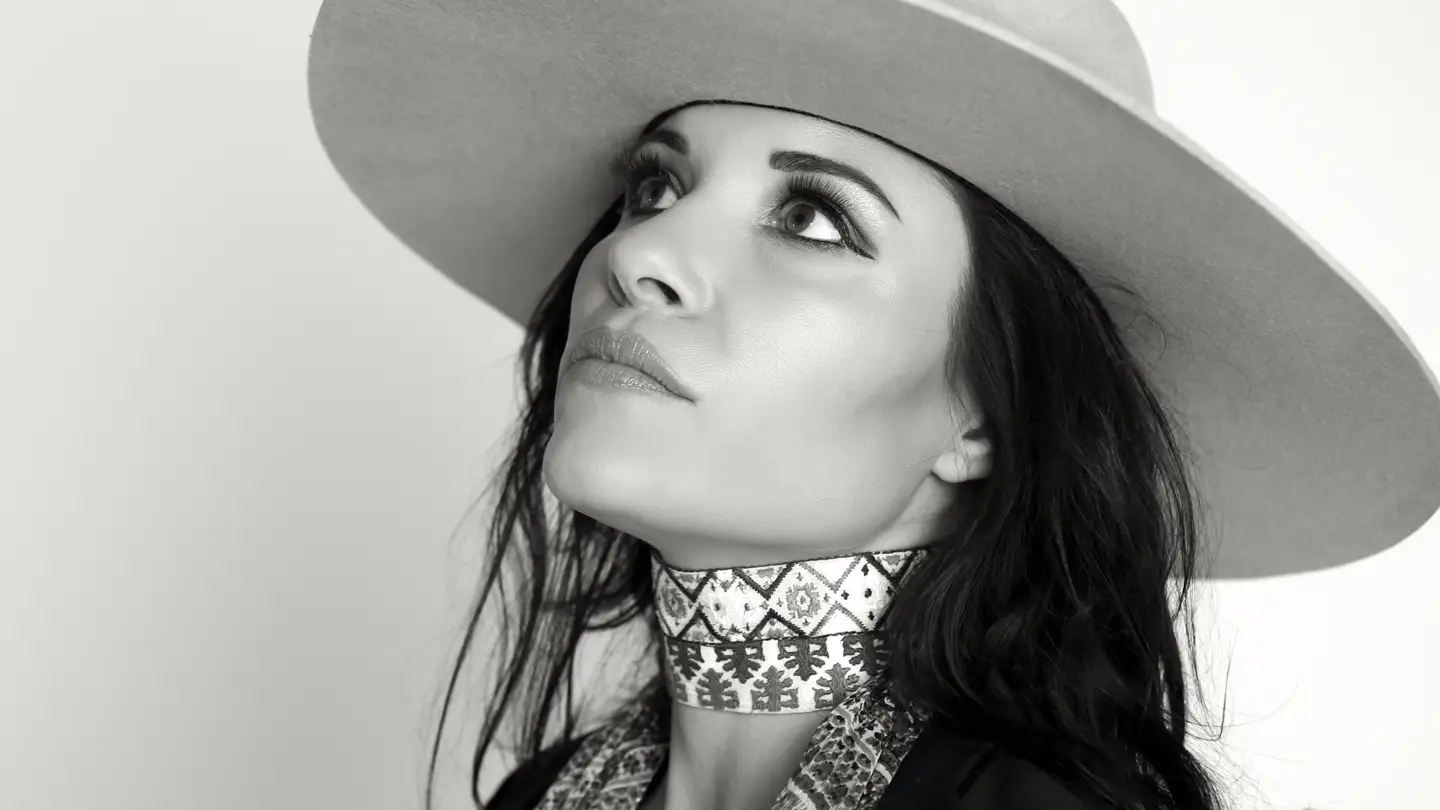 Shannon McNally brings 'Black Irish' to Europe this fall