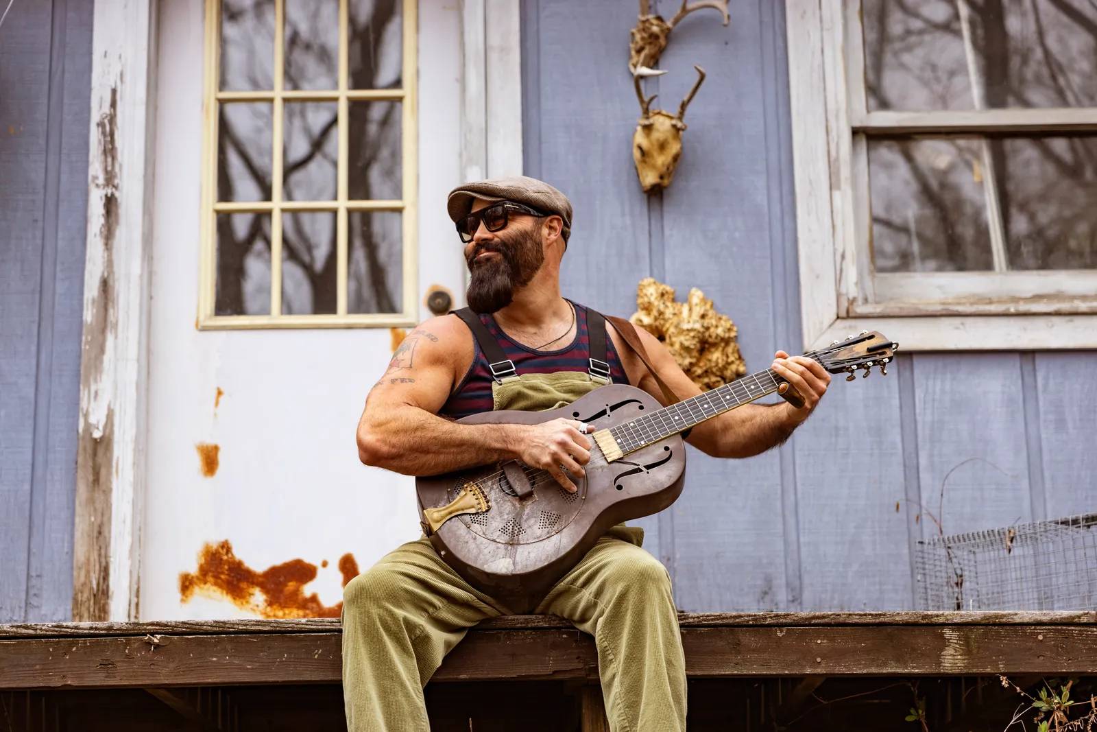 The Reverend Peyton's Big Damn Band bring new album "Honeysuckle" to Europe; tour starting soon