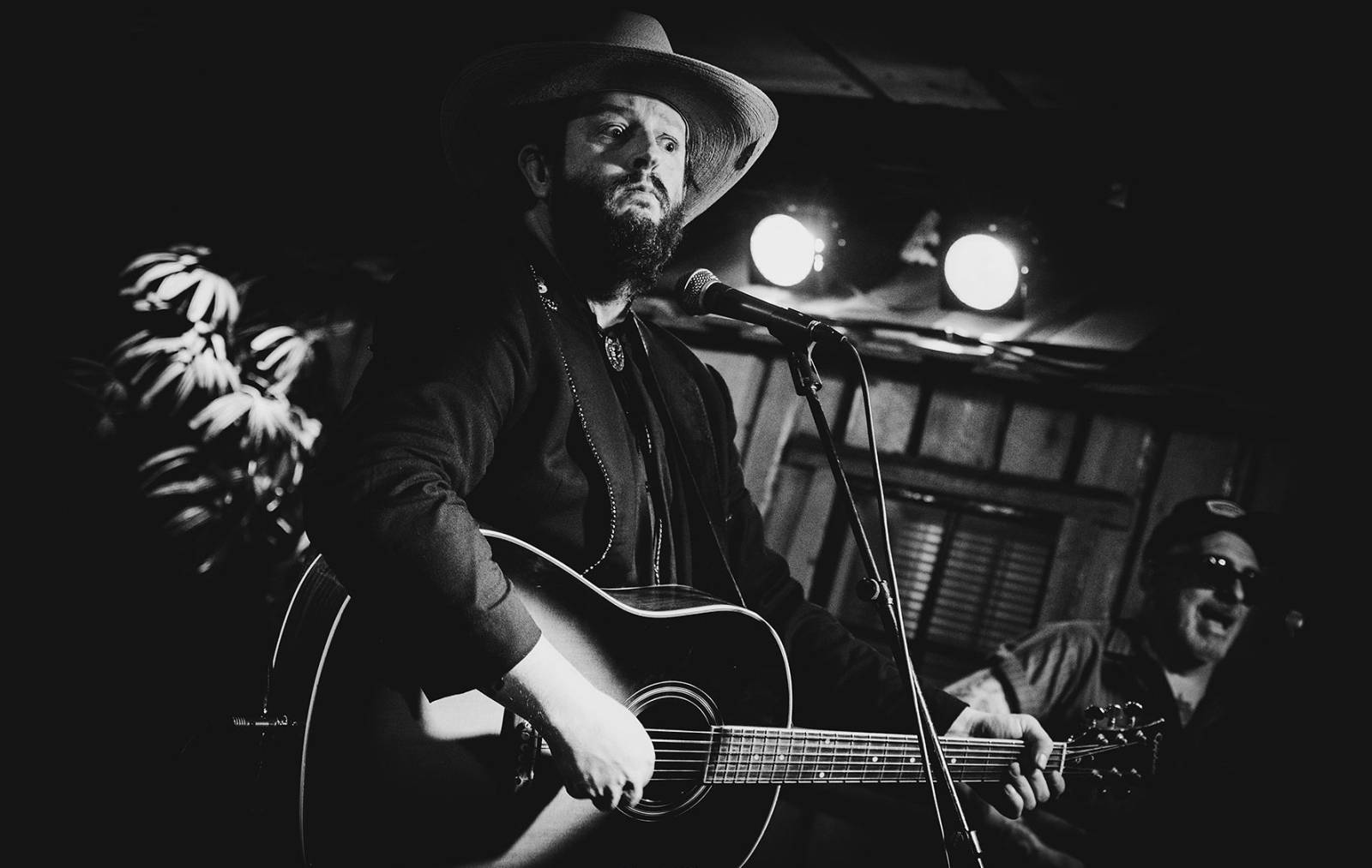 Bob Wayne "Keeps On Truckin'" and hits Europe again