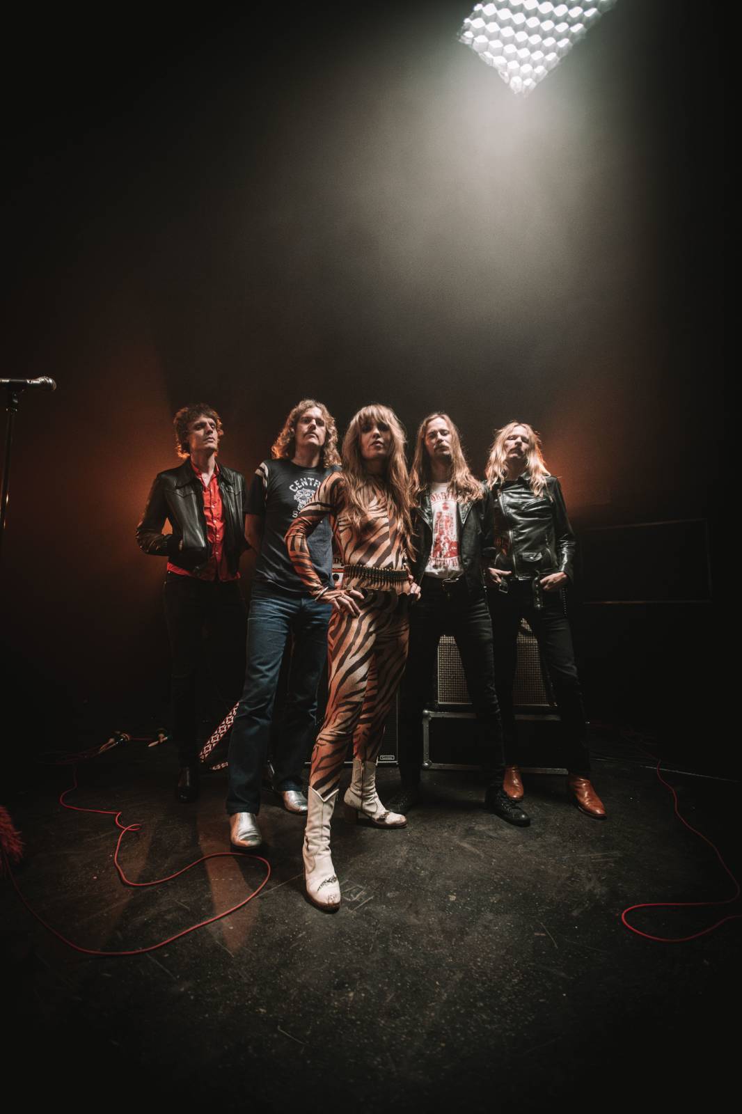 NL shows for Spiders with "Sharp Objects"