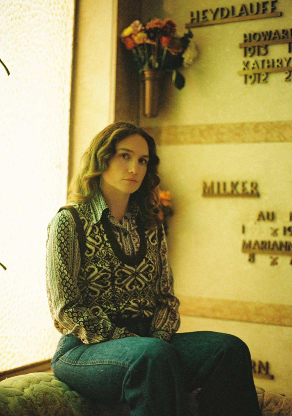 Kassi Valazza announces new album "From Newman Street" and shows in June