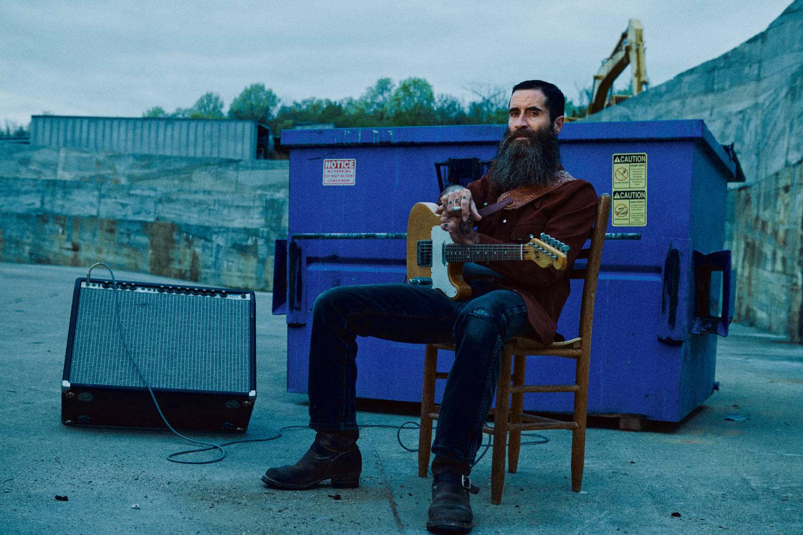 “JP Harris Is A Trash Fire” and confirms European tour for the spring