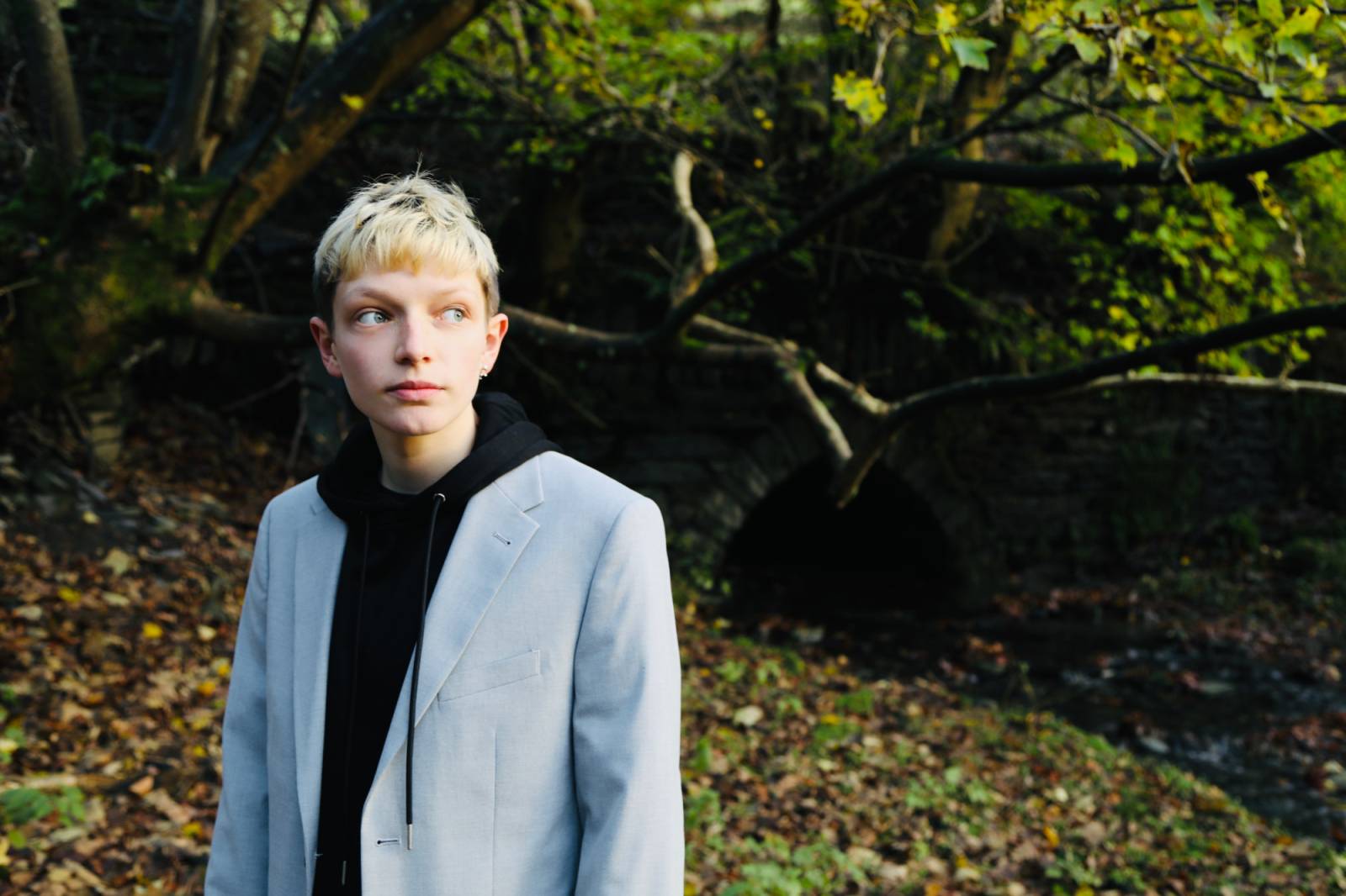 Cerys Hafana comes to NL for four shows with new EP "Crwydro"