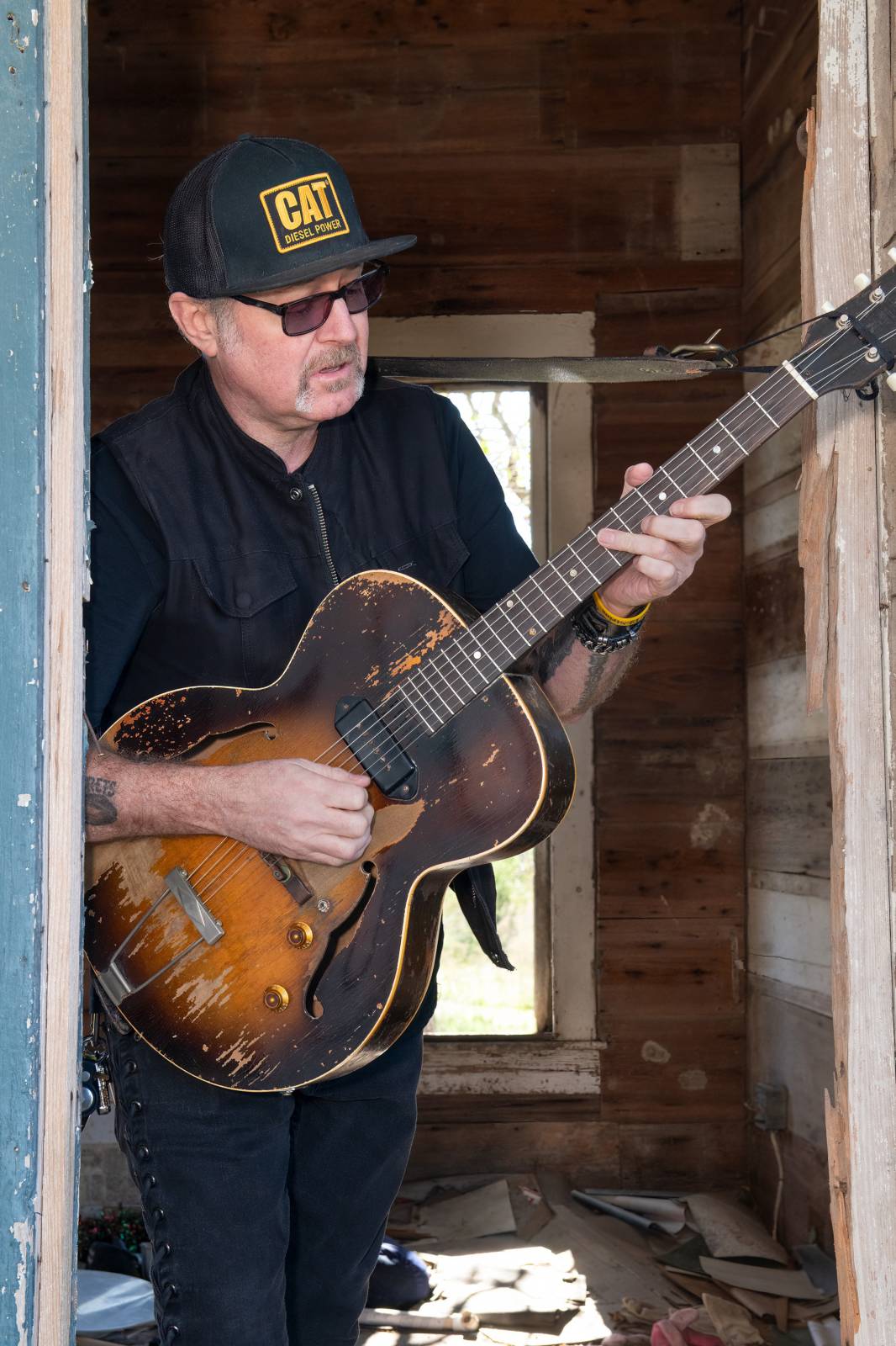 Scott H. Biram comes with "The One and Only Scott H. Biram" and tours Europe