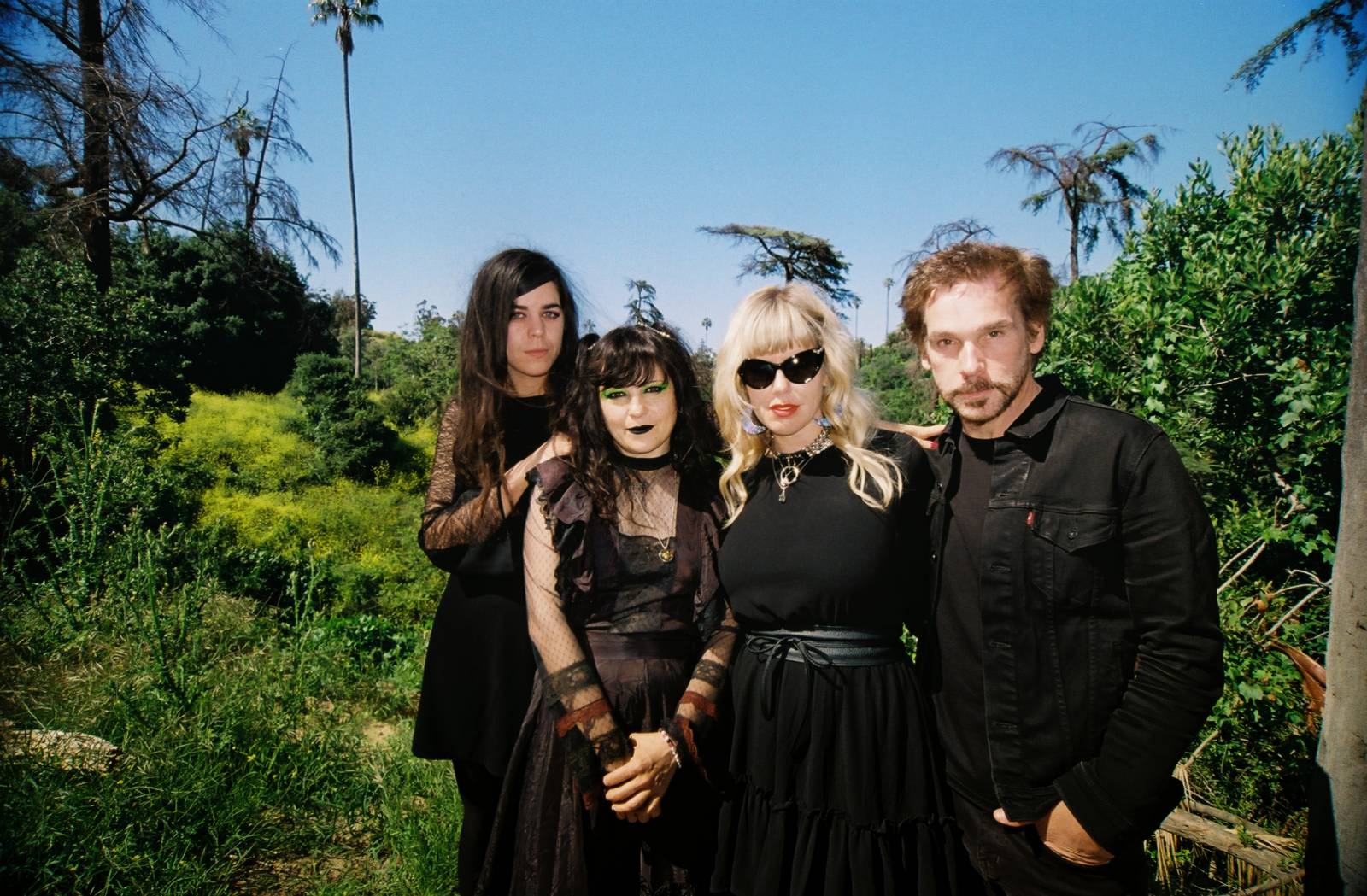 Death Valley Girls take "Islands In The Sky" to Europe next April