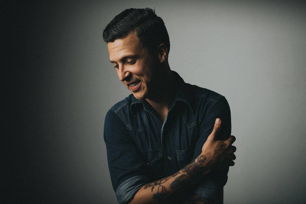 BJ Barham (of American Aquarium) starts string of solo shows next week