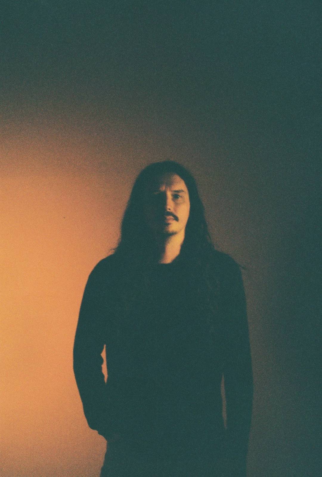 Caleb Elliott comes with "Weed, Wine & Time" and tours the UK this May