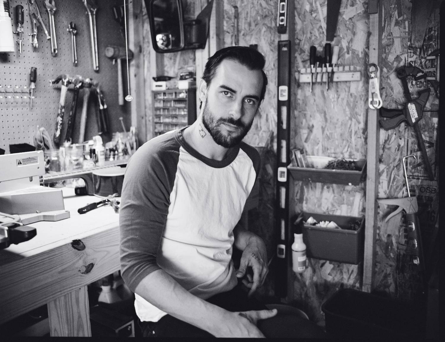 Robert Ellis tours the UK in March with Courtney Marie Andrews