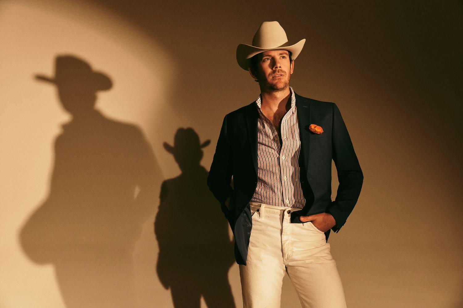 Sam Outlaw takes "Popular Mechanics" over to Groningen and Amsterdam this weekend