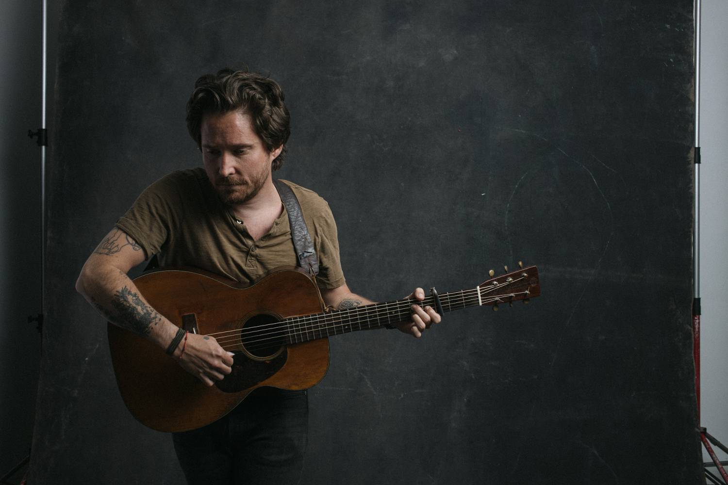 Christopher Paul Stelling is HERE and touring Europe from April until May