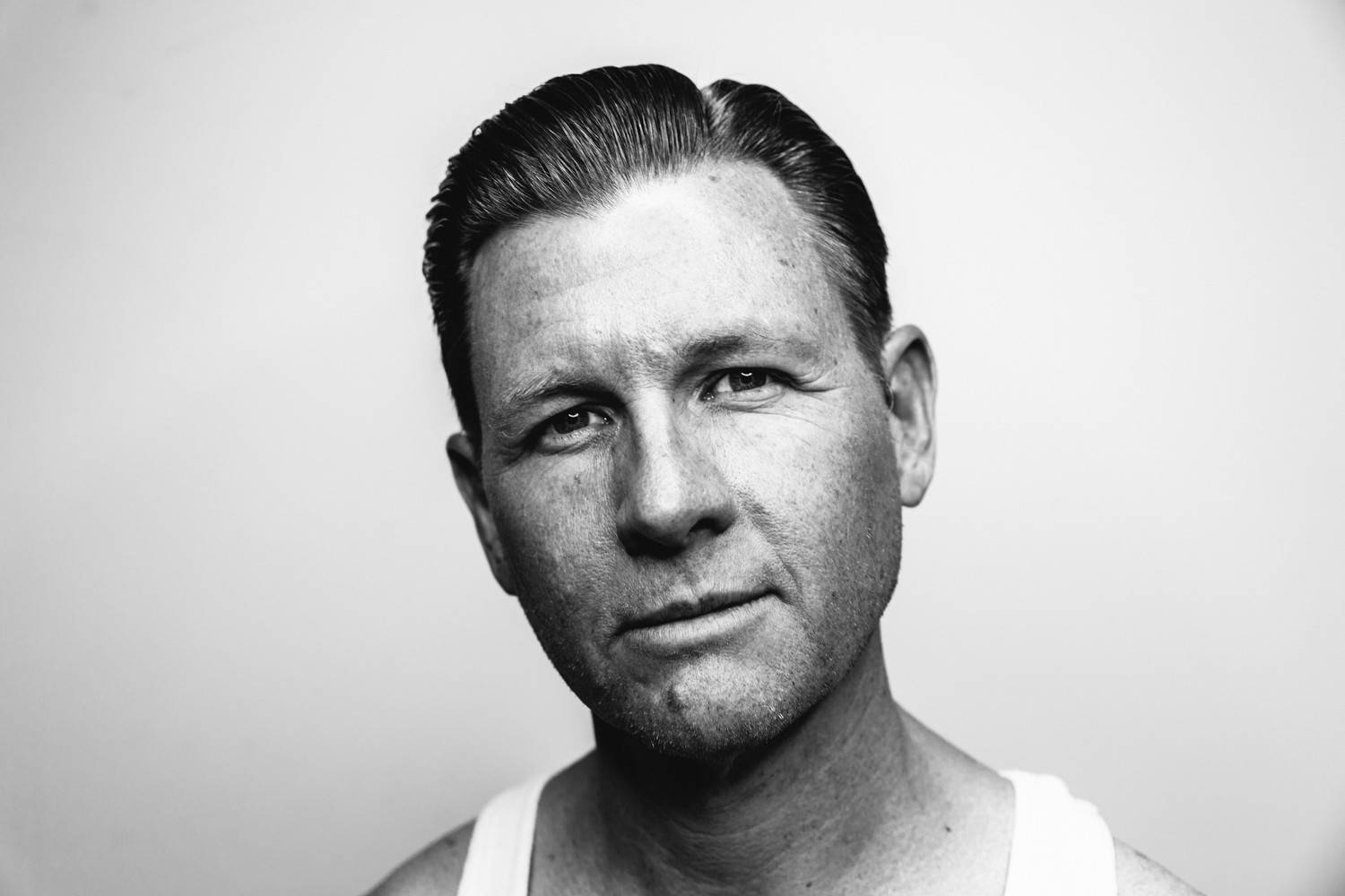 Jake La Botz releases new single "I Don't Want It" and tours Europe